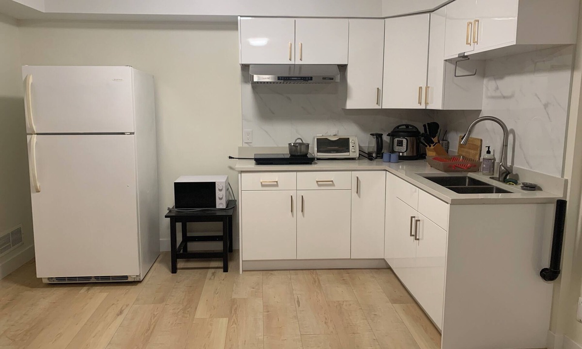 Burnaby House | Cozy and clean 2 bedroom home