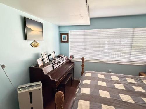 Burnaby House | Cozy EnSuite No Pets Allowed