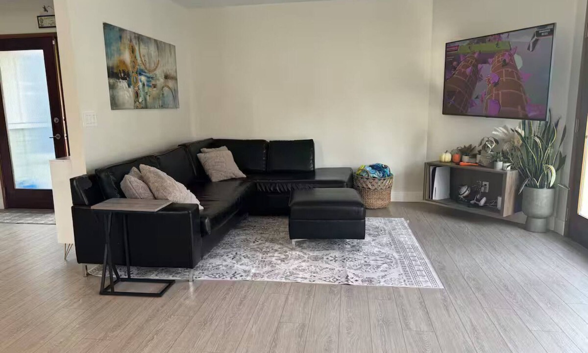 Ladner House | Cozy Family Retreat in beautiful Ladner