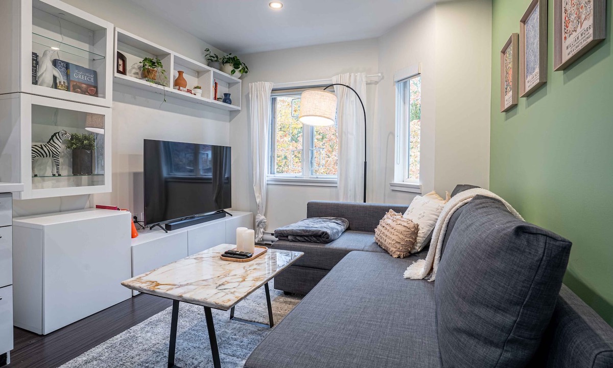 Gastown Condo | Cozy Gem in Historic Gastown