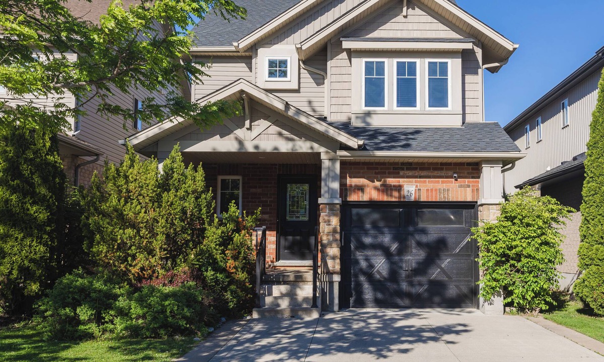 Kitchener House | Cozy Kitchener-Waterloo Home
