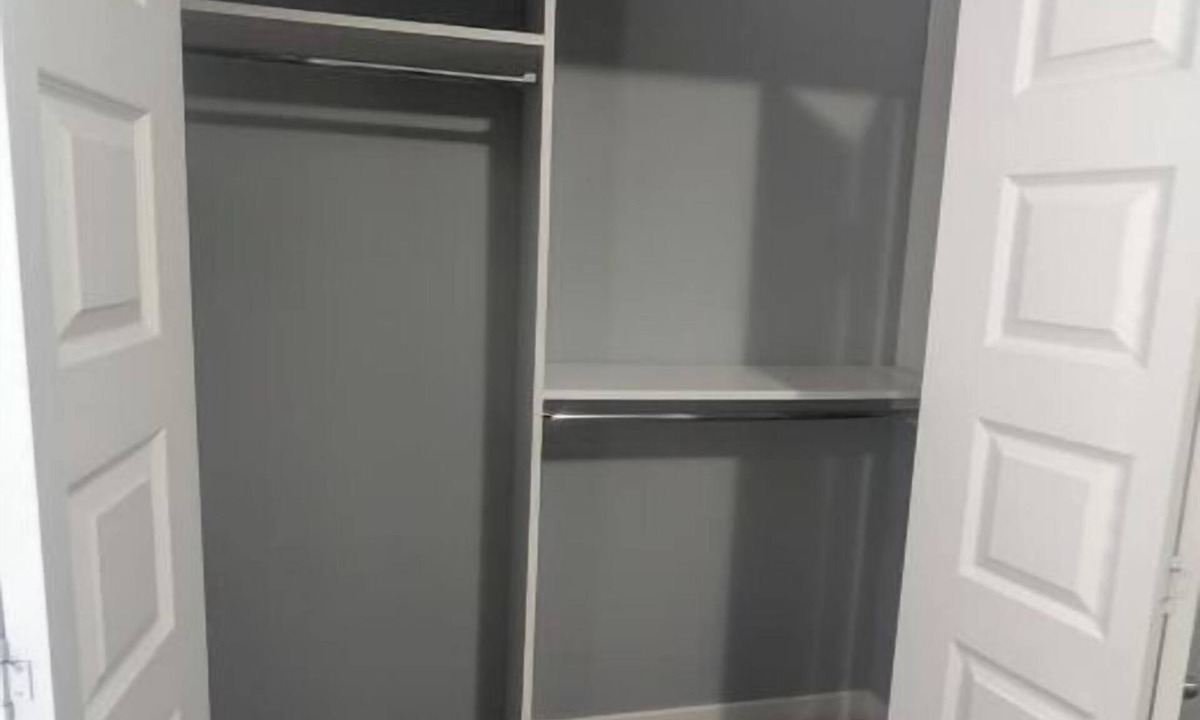 Regina Apartment | Cozy Minimalist Apartment