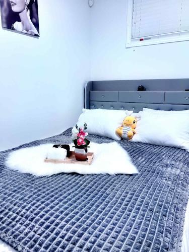 Highland Park House | Cozy Room 3 with Private Entrance