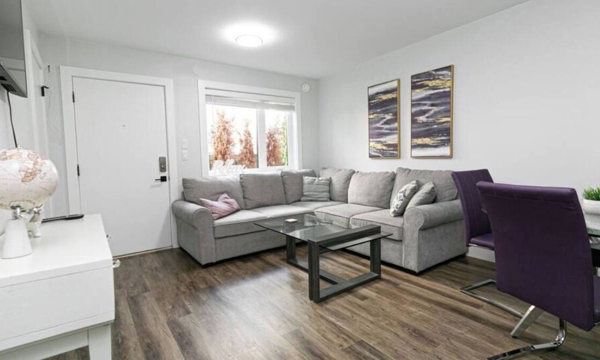 Saanich West House | Cute 2bedroom Suite Close To The City