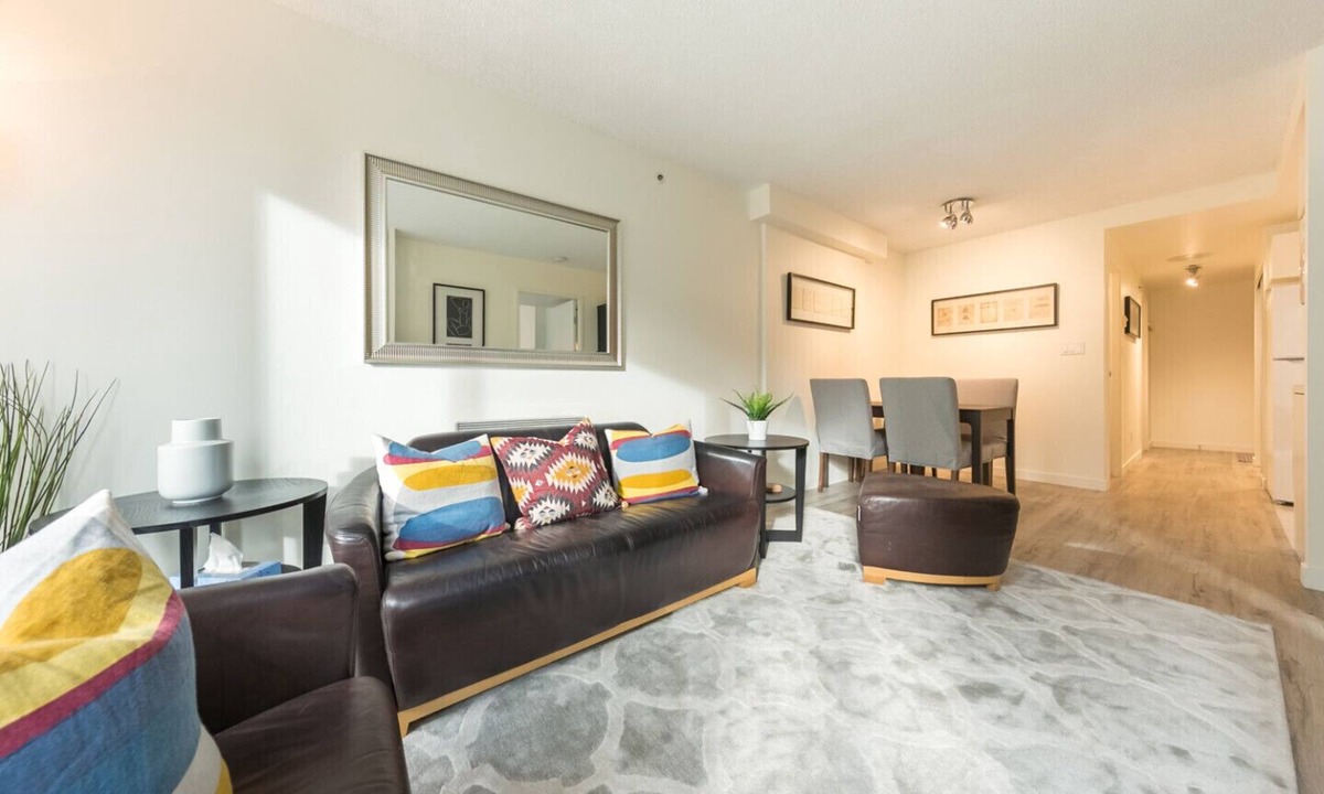 Coal Harbour Condo | D32 - 1 bedroom in Coal Harbour
