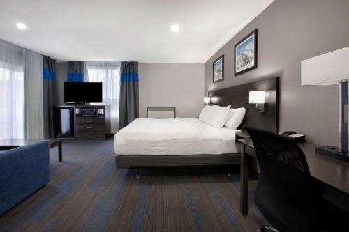 Barrie Hotel | Days Inn by Wyndham Barrie