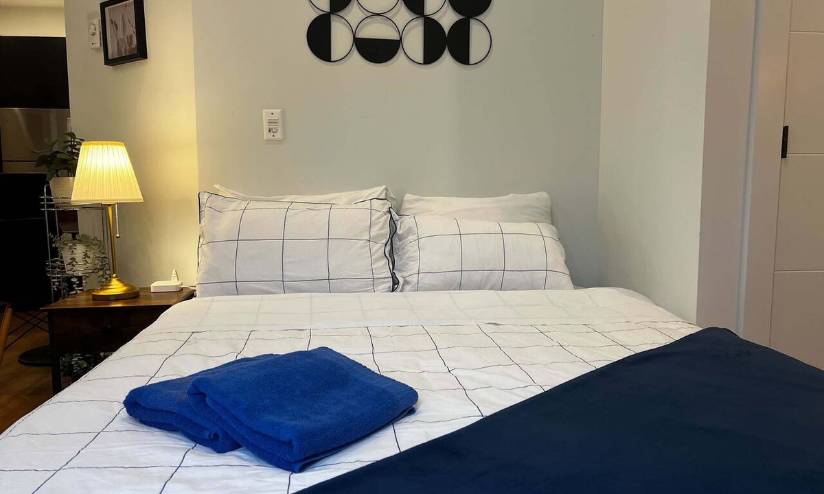 Downtown Halifax Apartment | Downtown Glow, Studio with AC