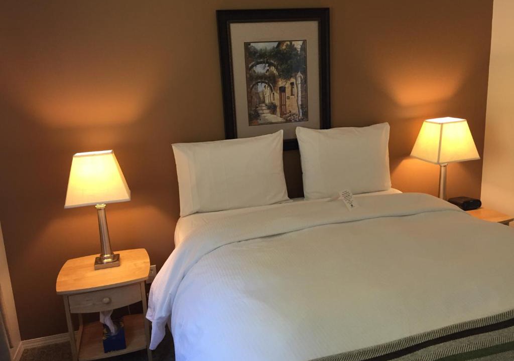 Campbell River Hotel | Driftwood by the Sea Inn