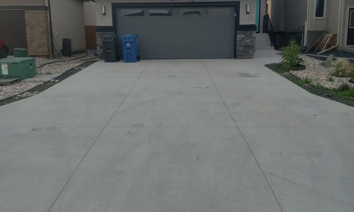 Fort Gary House | Duniques unique home Fully furnished 2 bedroom basement suite