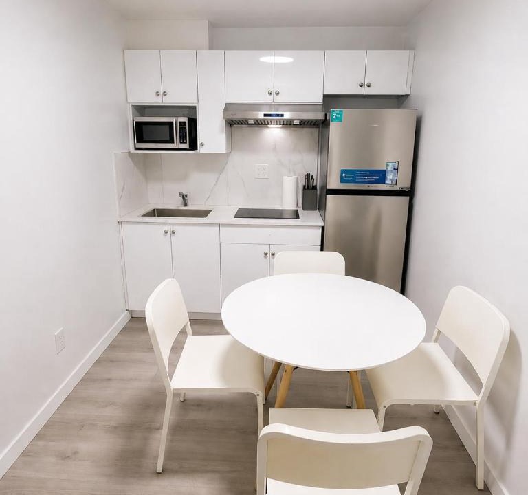 Renfrew-Collingwood House | Earles Cozy Vancouver 2B1B Suite Near Joyce Station