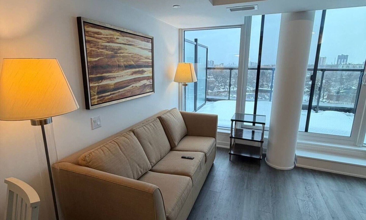 Birch Cliff Condo | Elegant 1-Bedroom Escape in Scarborough
