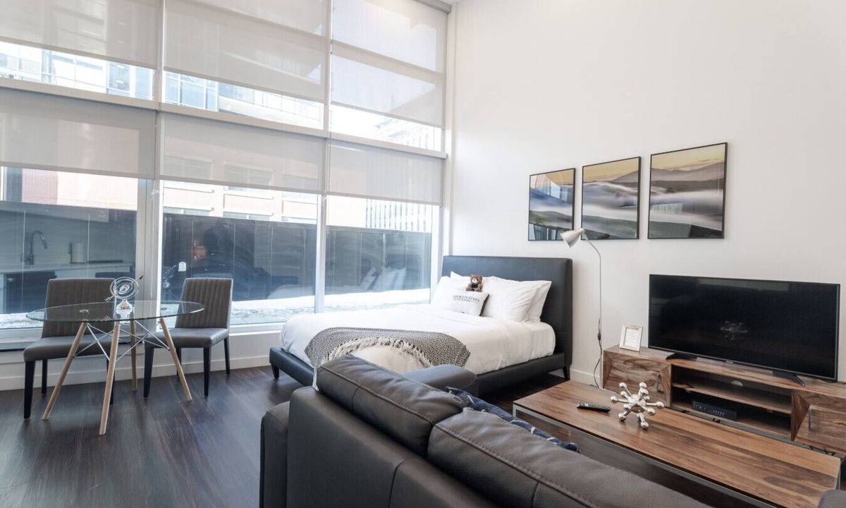 Downtown Halifax Apartment | Elegant Studio with Gym, Near Iconic Boardwalk