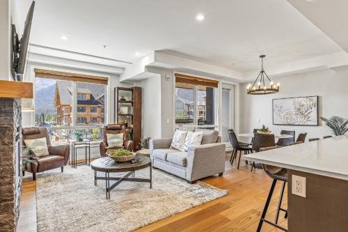 Canmore Apartment | Elevated Mountain Living 2BD Spring Creek Unit