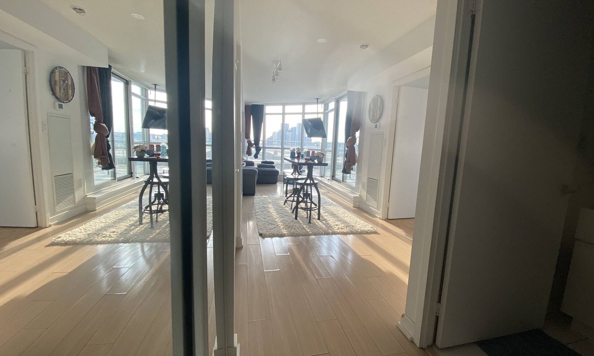 CityPlace House | Entire condo with king size bed in heart of Downtown
