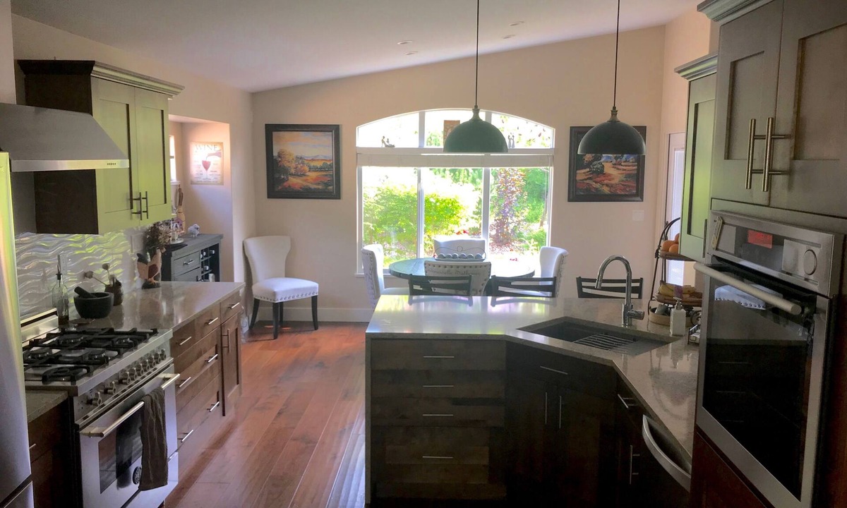 Kamloops House | Executive 2 Bedroom Home in Quiet Adult Golf Community