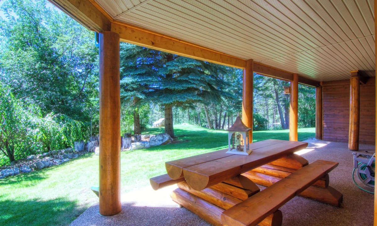 East Kootenay Condo | Fairmont Creek Property Rentals Marble Canyon