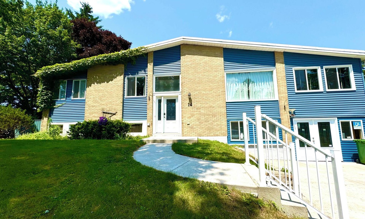 Clayton Park Apartment | Family Suite In Halifax