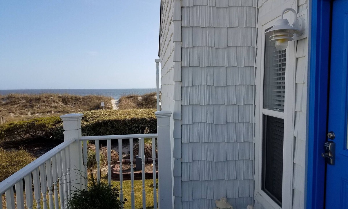 Yaupon Beach House | FANTASTIC OCEANFRONT ENCLAVE ON OAK ISLAND with DIRECT BEACH ACCESS