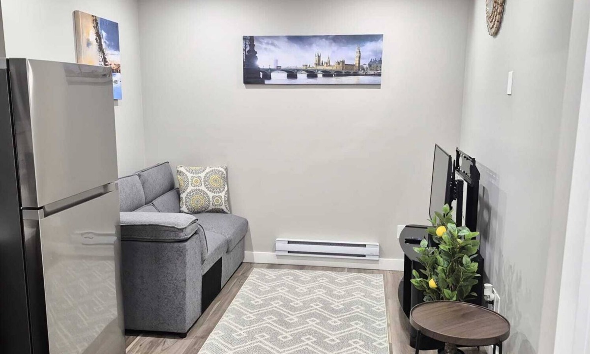 Regina Apartment | Femkem Cozy Suite in a peaceful and beautiful neighborhood. You will love it.