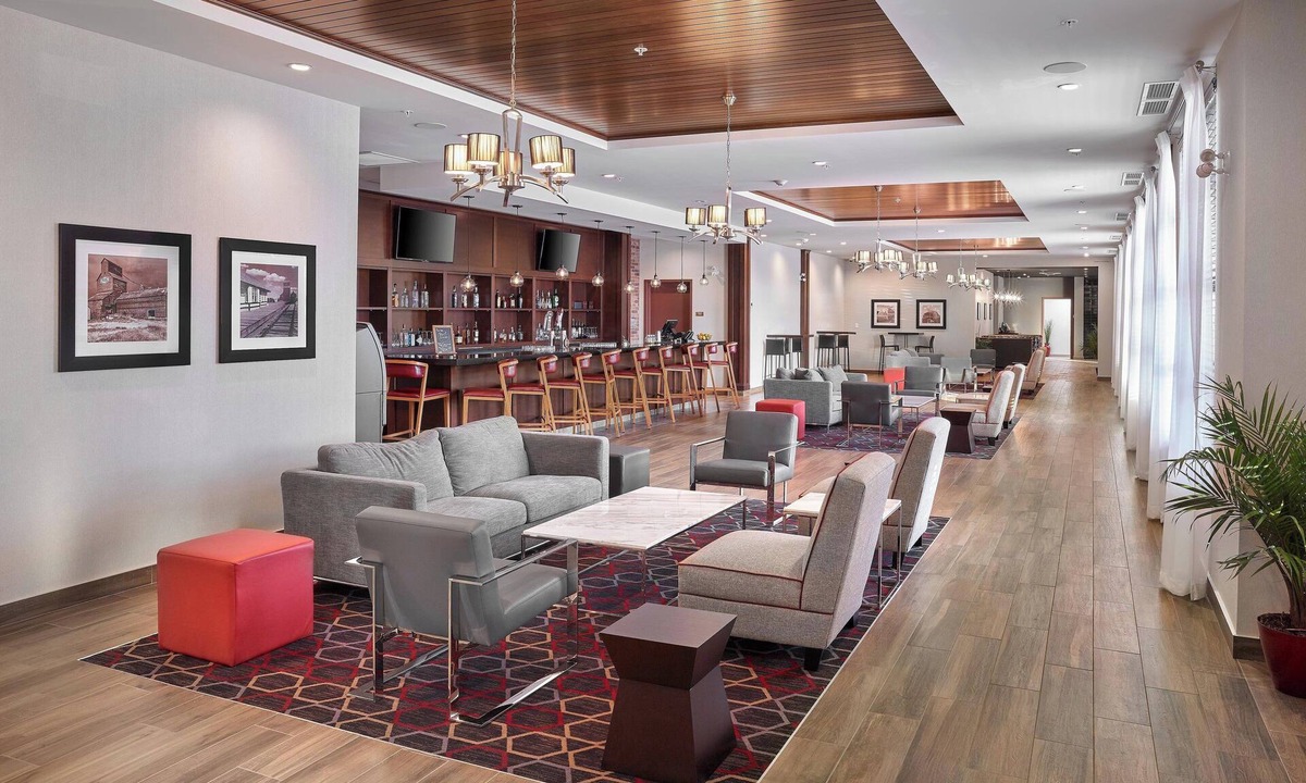 West Edmonton Hotel | Four Points by Sheraton Edmonton West