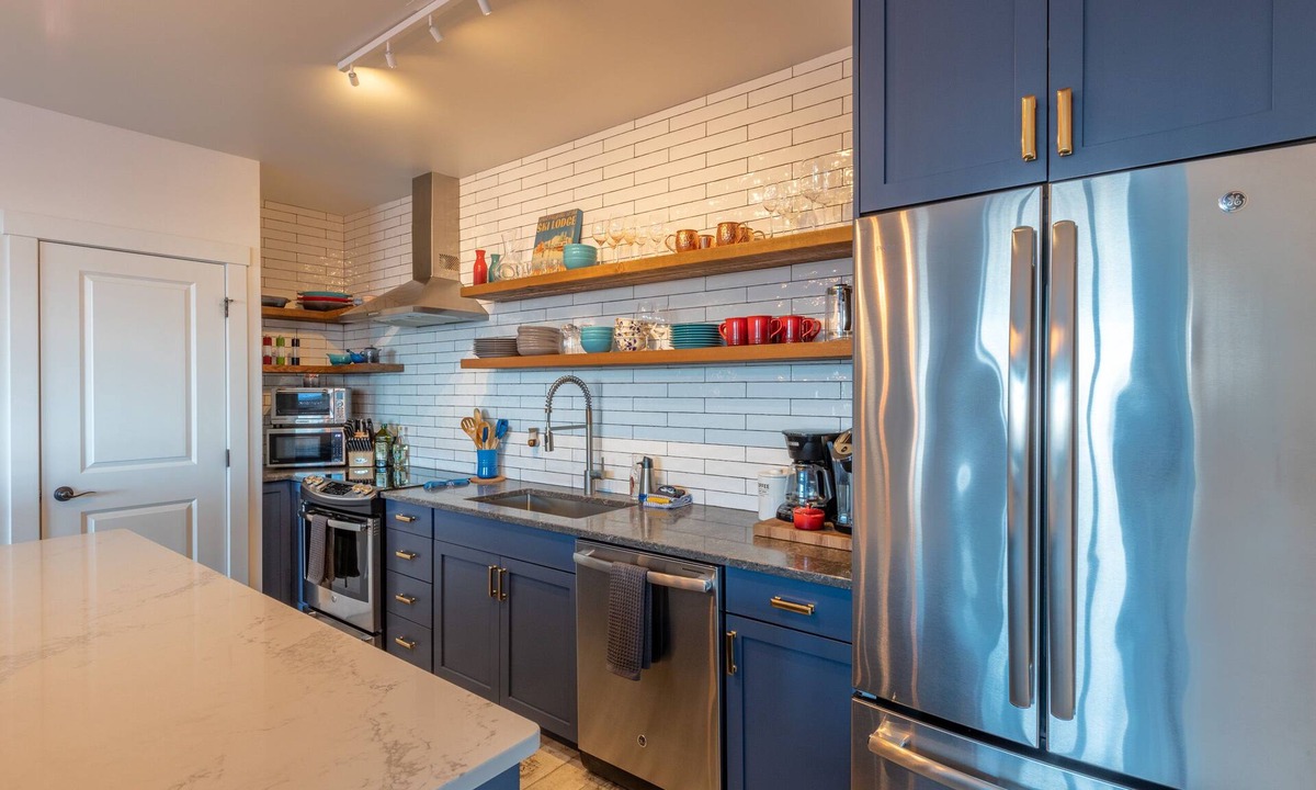 Golden Condo | Fully Renovated ski in/ski out Loft with Private Hot Tub