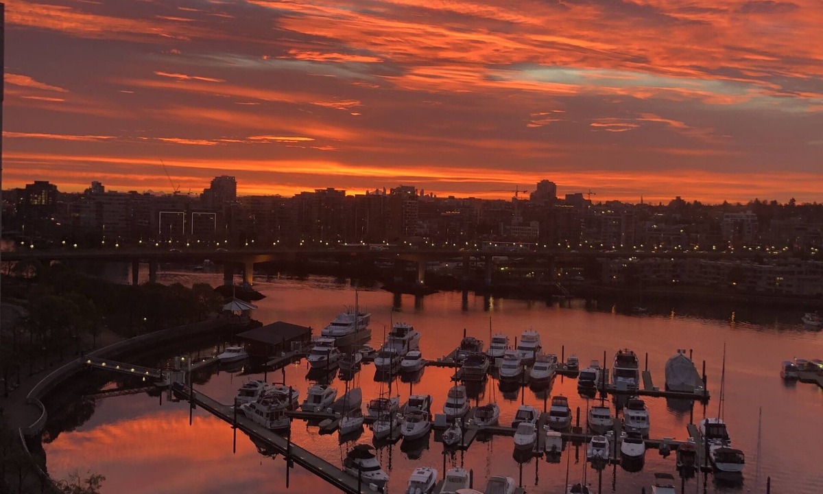 Yaletown Condo | Furnished Yaletown Vancouver 2 Bedroom/2 Bath Waterfront Condo
