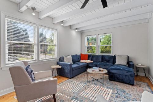 Downtown House | GATHERING HOUSE IN HISTORIC OAKWOOD