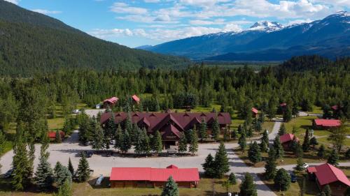 Revelstoke Resort | Glacier House Hotel & Resort