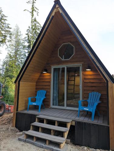 Brew Bay House | Golden Rings Cabin on Homestead w Hot Tub