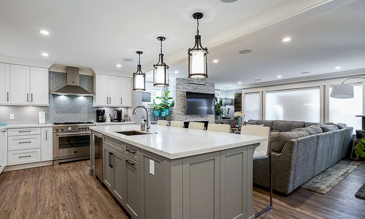 Abbotsford House | Gorgeous Coastal Inspired Retreat in Fairfield!
