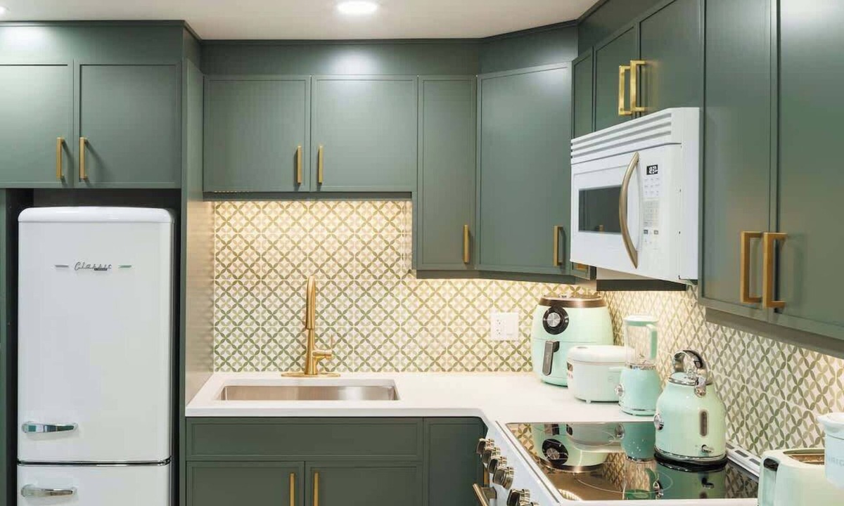 Charlottetown Apartment | Green Gables Suite - Studio in Downtown
