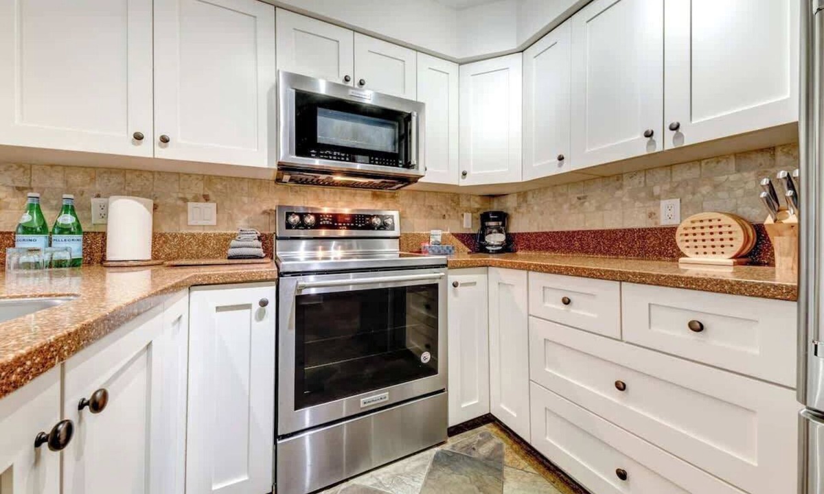 Upper Village Condo | Greystone Lodge 333 Ski-in/Out by Acer Vacations