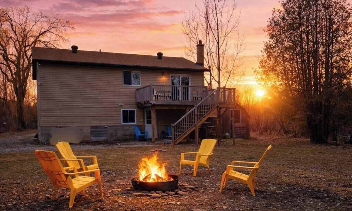 Tobermory Cottage | Grotto Basecamp Lodge 10 Guests Accessibility Mobility Friendly Space Tobermory