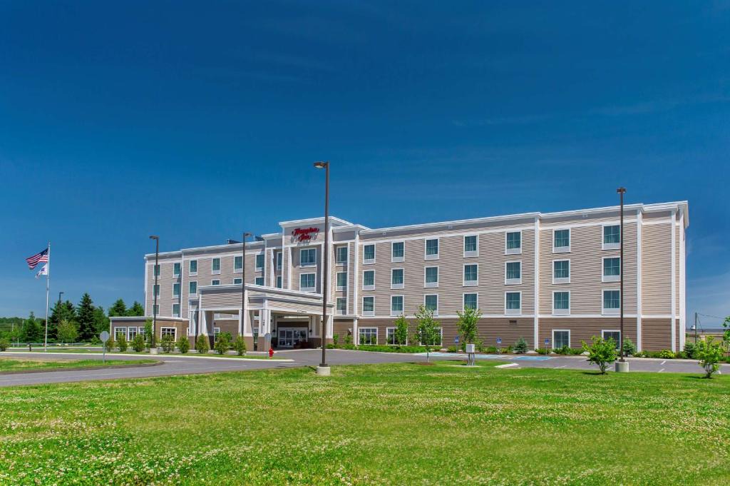 Presque Isle Hotel | Hampton Inn Presque Isle
