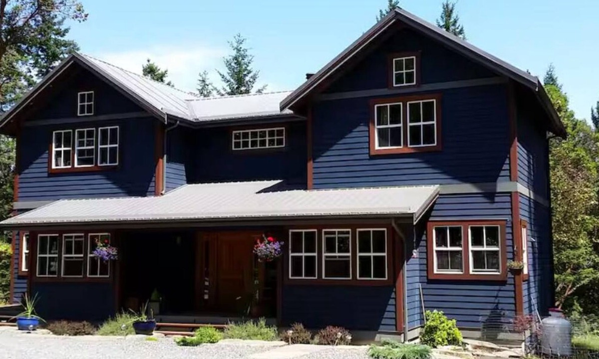 Regional District of Nanaimo Bed & Breakfast | Hemlock Room