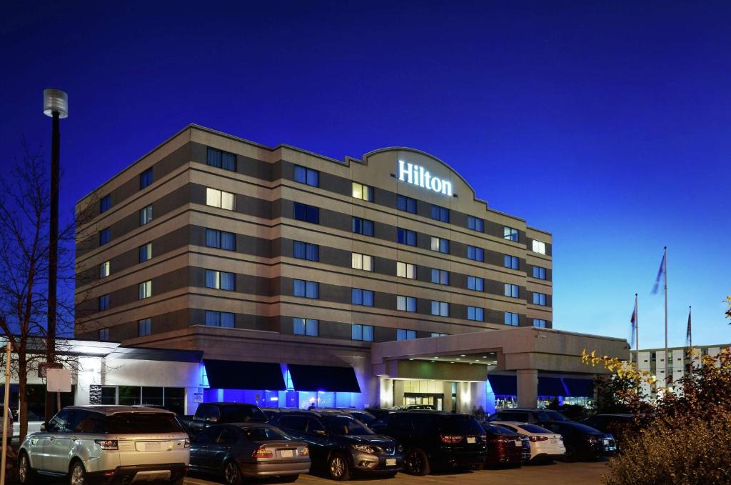 Winnipeg Hotel | Hilton Winnipeg Airport Suites
