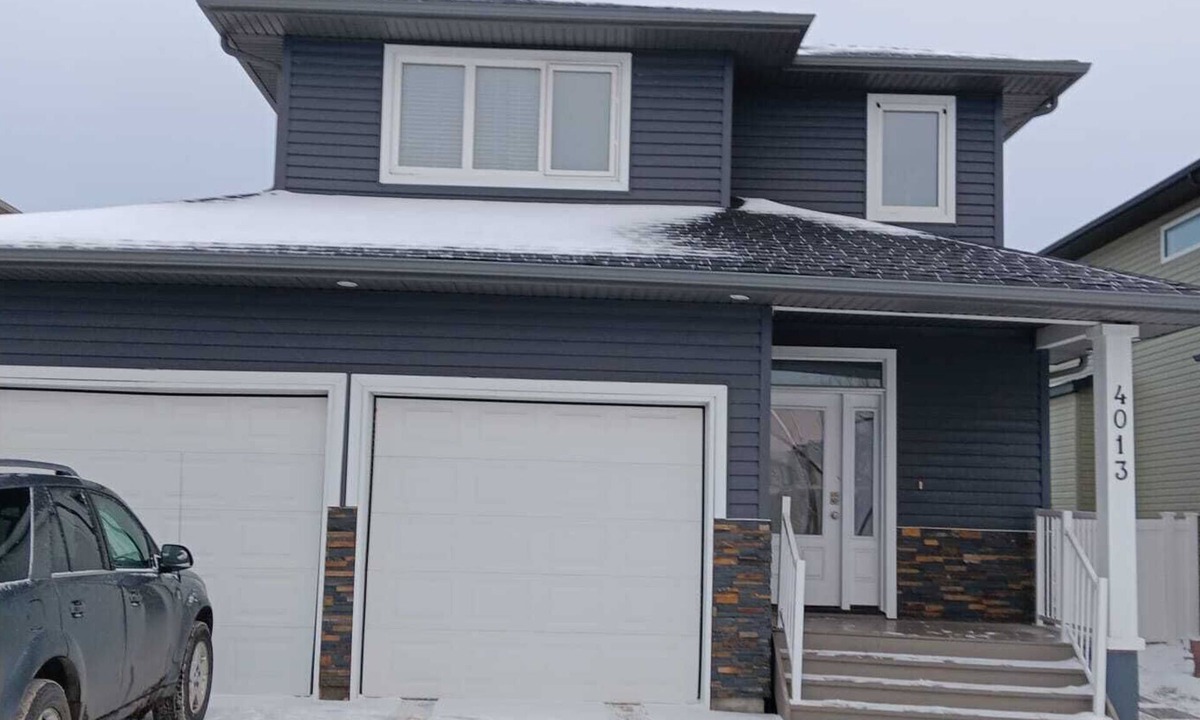 Regina House | Home away from home