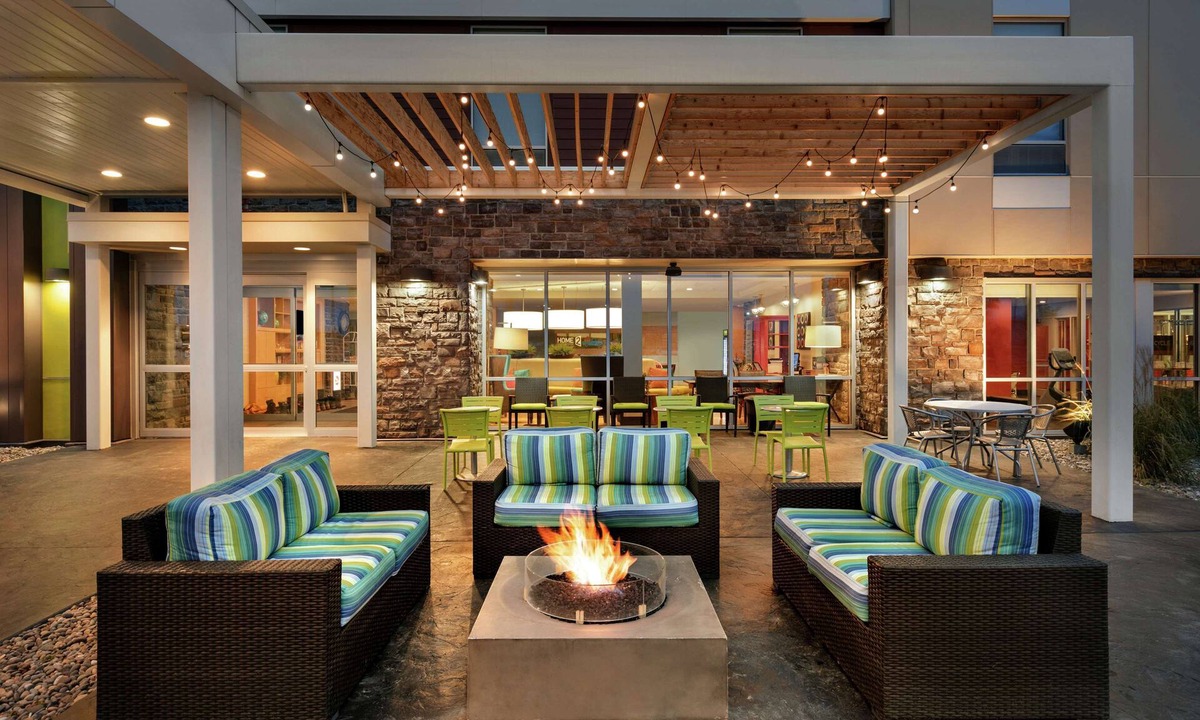 Fort St. John Hotel | Home2 Suites by Hilton Fort St. John