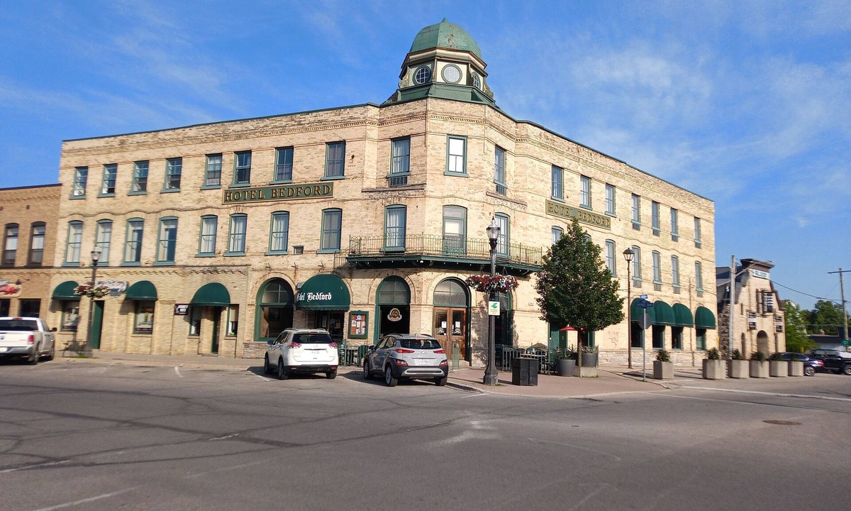 Goderich Hotel | Hotel Bedford