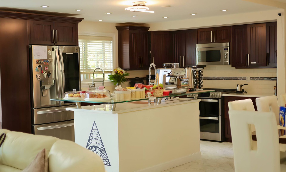 Langford House | Illuminati Guest House