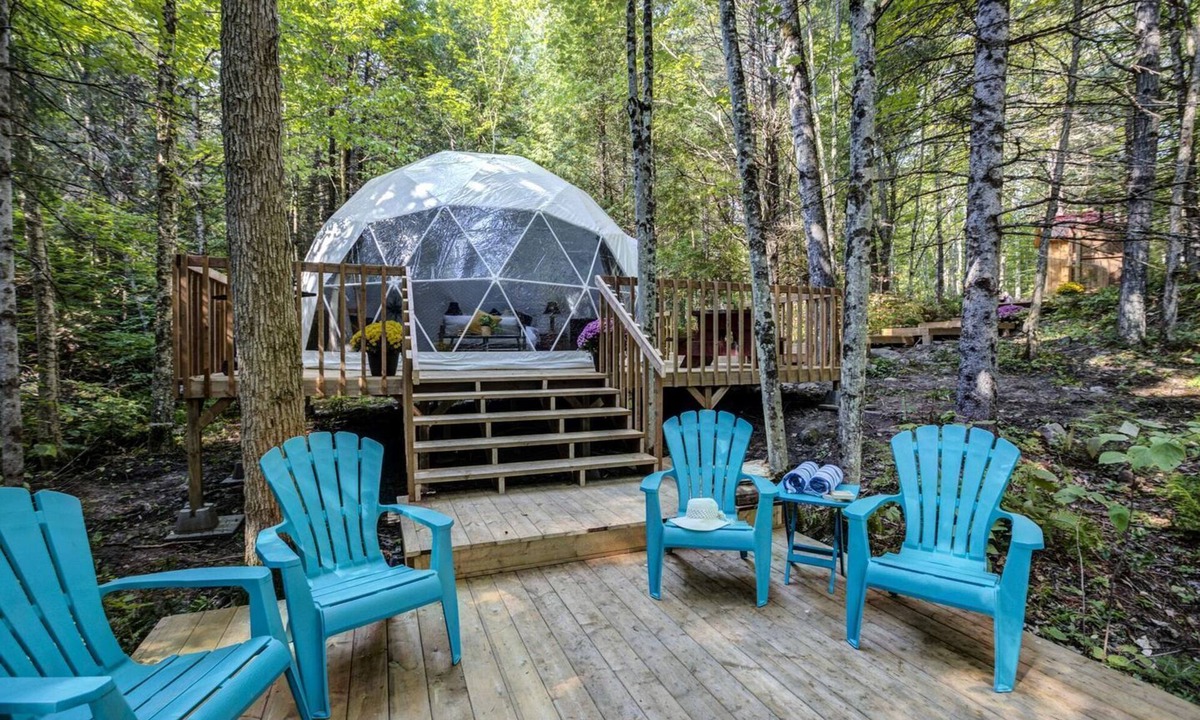 Laurentian Hills Cabin | Incredible Dome Surrounded by Trees and Fantastic Vistas in Petawawa, Ontario