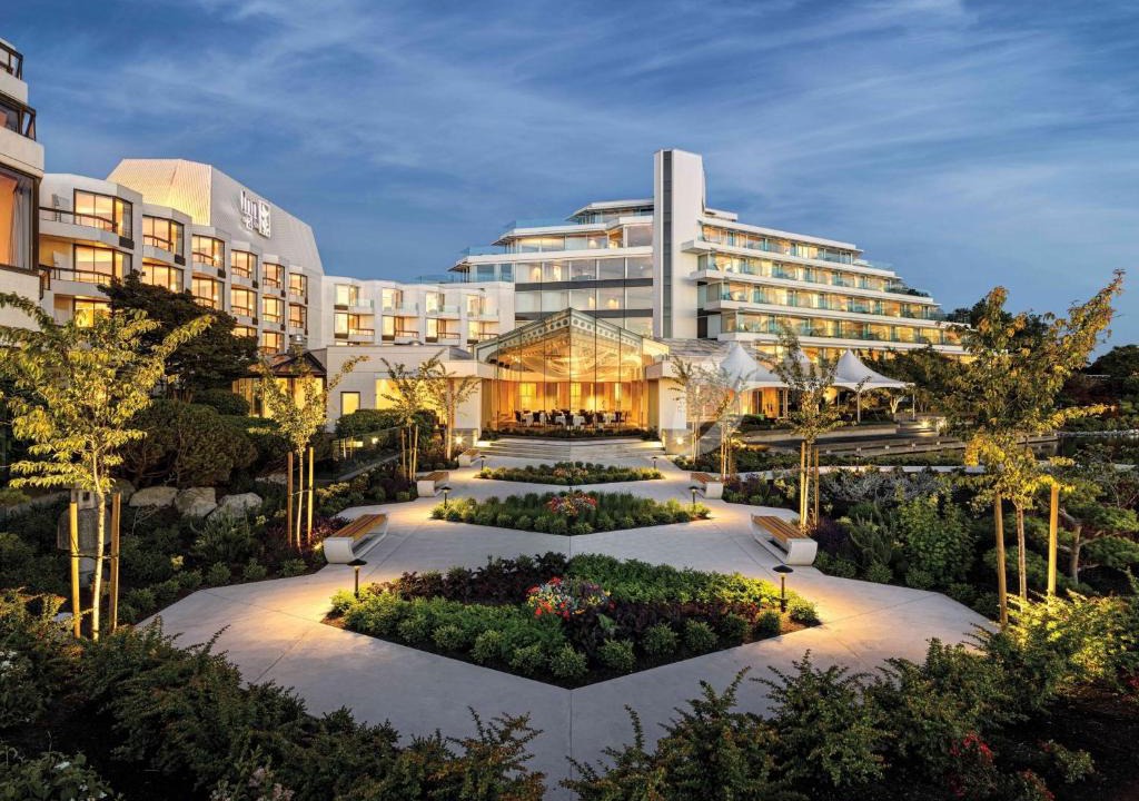 Inner Harbour Hotel | Inn at Laurel Point