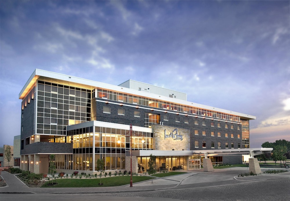 Downtown Winnipeg Hotel | Inn at The Forks