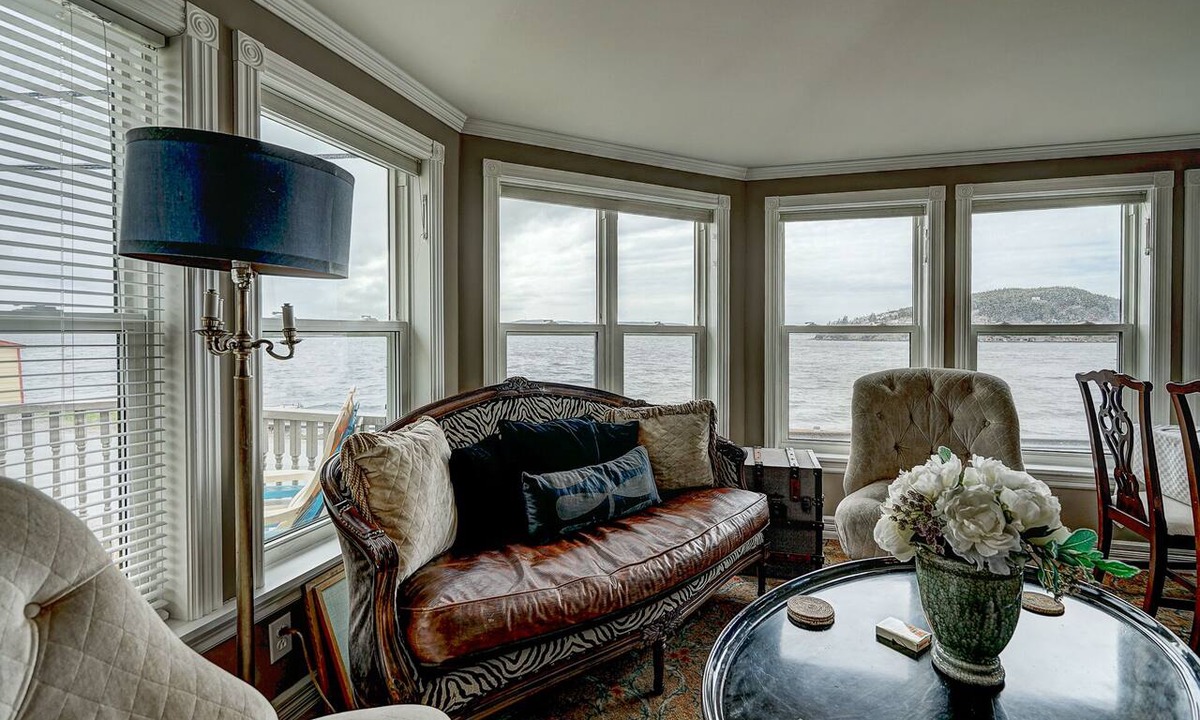 Dildo House | Inn By The Bay