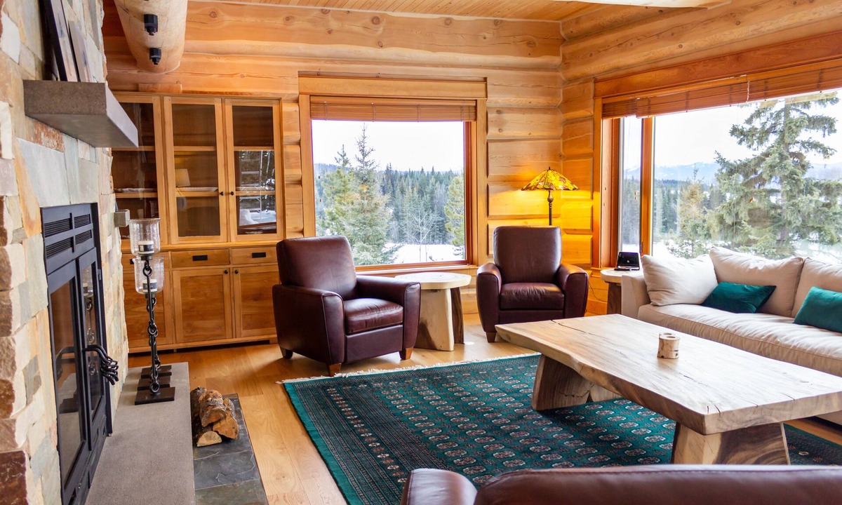 Telkwa Villa | JollyMore | Deer Ridge