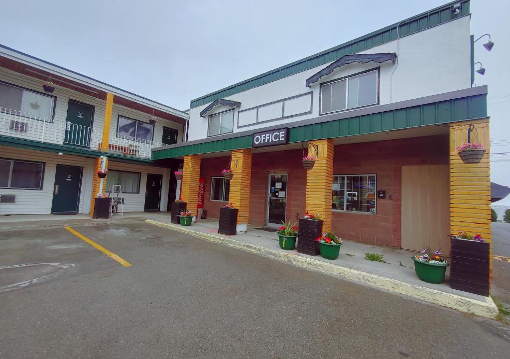 Cranbrook Hotel | Kootenay Country Inn