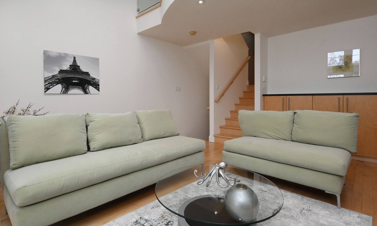 Inner Harbour House | La Petite Maison