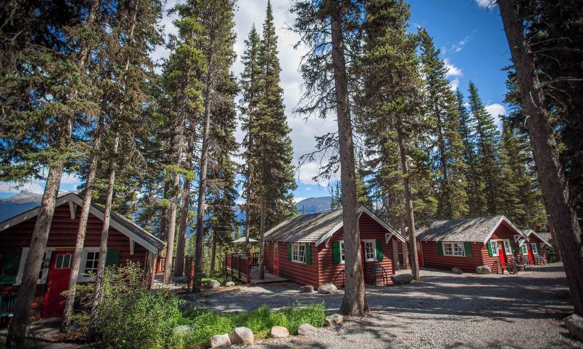 Lake Louise Cabin | Lake Louise Cozy Cabin | Fireplace & Balcony