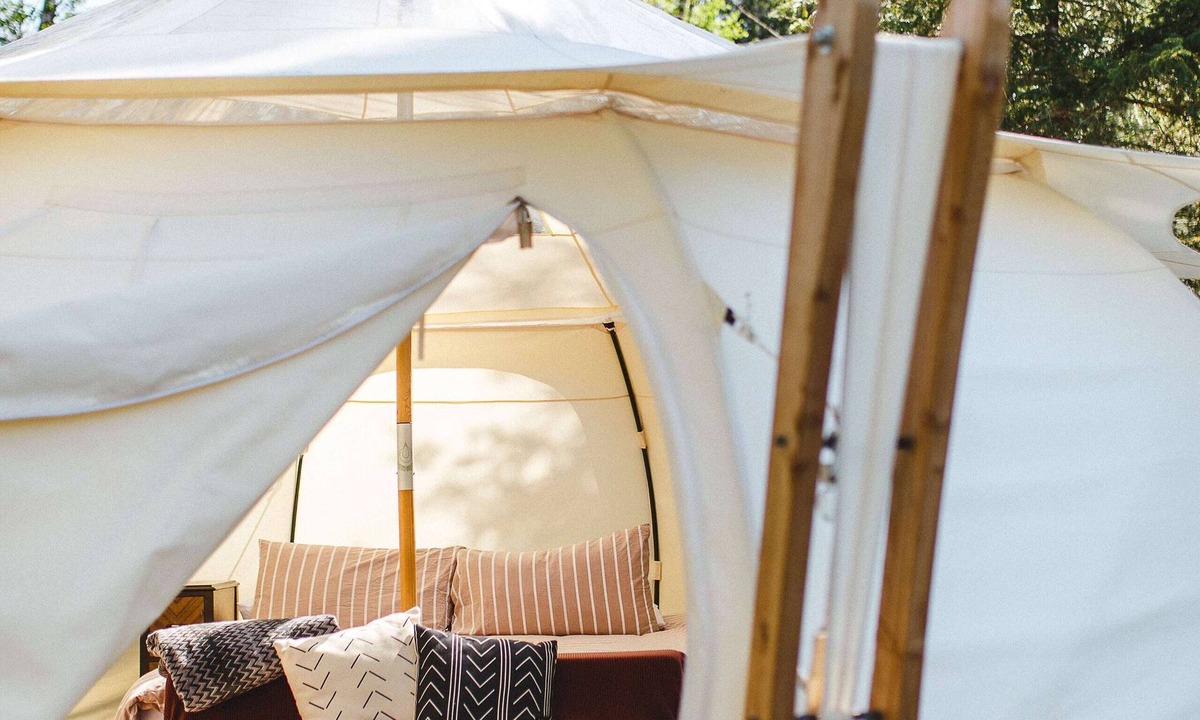 Black Creek RV Rental | Lakefront Farm Glamping & Sauna Experience