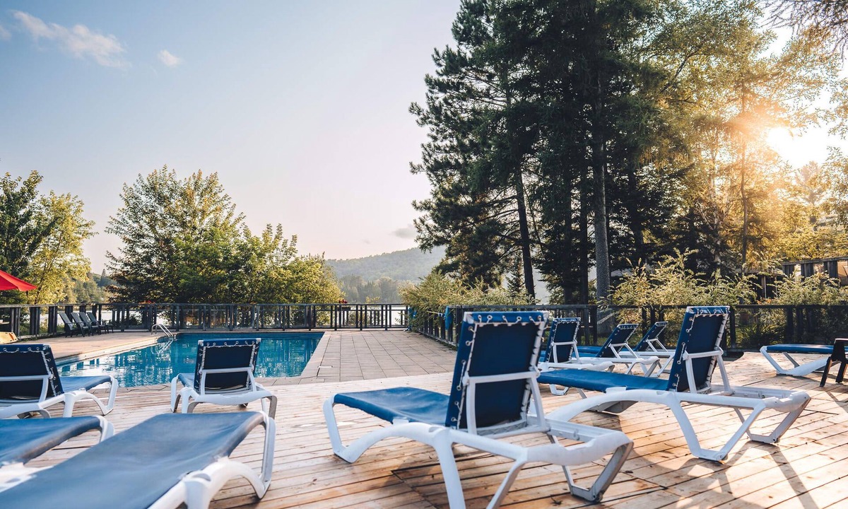 Lac Superieur Village Condo | Lakefront, Mountain View - 1 Bedroom Resort Suite